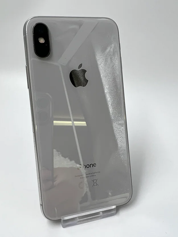 Iphone X – 64GB – White